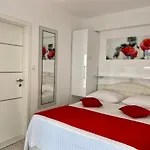 Luxury Studio Apartment Marinovic